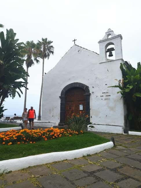 1-2 hour walking route through Puerto de la Cruz, Tenerife - Price, duration, and what you receive