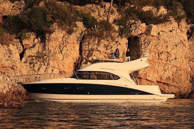 2 Hour Private Sunset Cruise on Luxury Motor Boat with Drinks - Setting out from Puerto Colón Marina