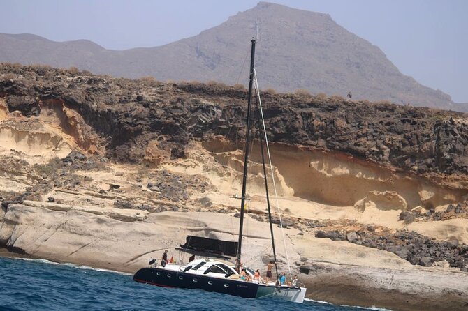 3 hrs. Whale Watching and Relaxing Chill Out Catamaran with glass floor - What is included, and what is not