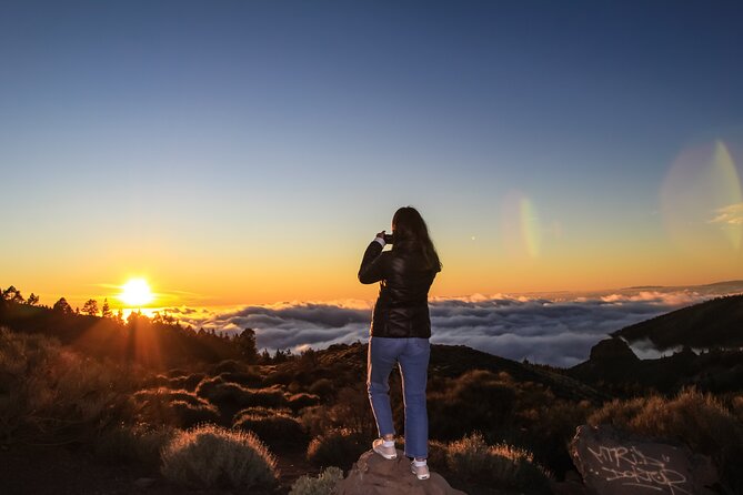 6-Hour Tour with Observation of the Stars 1242 with Lunch - Mirador El Retamar at 2,100 meters