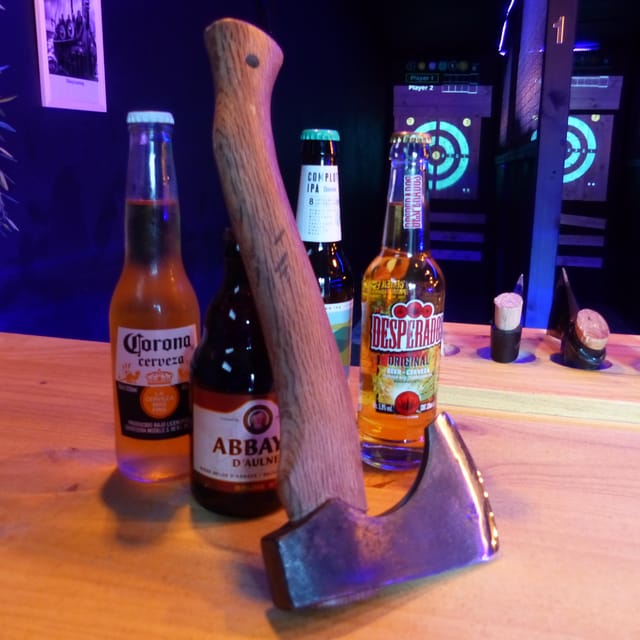 AXE THROWING TENERIFE - Key points to know before booking
