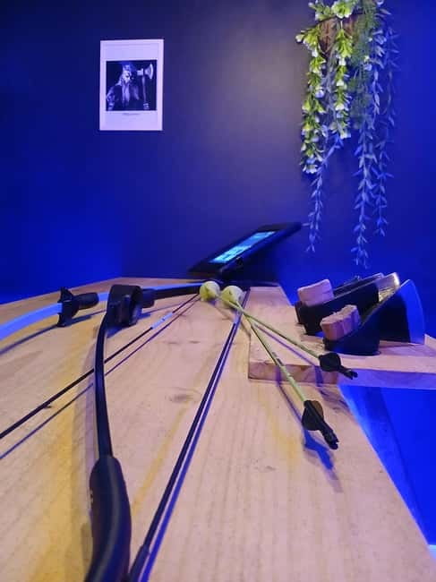 AXE THROWING TENERIFE - An active hour in the heart of Playa Las Américas