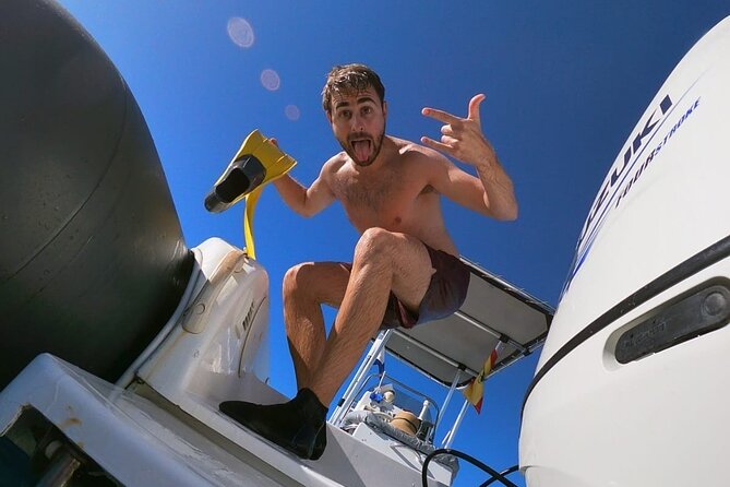 Boat Excursion to visit underwater lava tongues - A good outing for mixed abilities