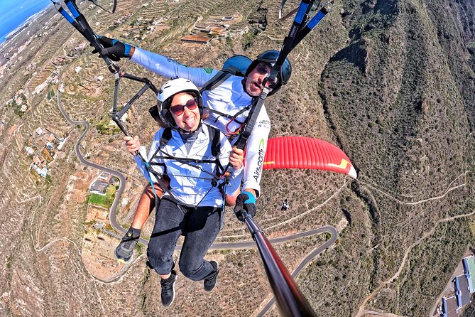 BRONZE tandem paragliding flight in South Tenerife, free pick up - Weather, cancellations, and practical planning