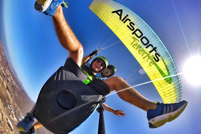 BRONZE tandem paragliding flight in South Tenerife, free pick up - The first steps into the air