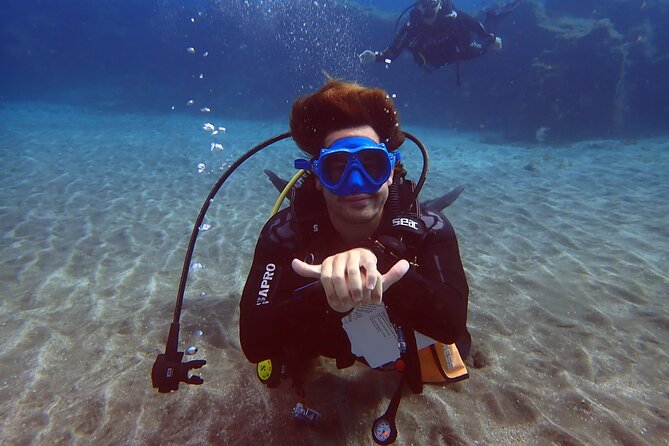 Discover beginner diving in Tenerife - Getting ready at the Abades meeting point