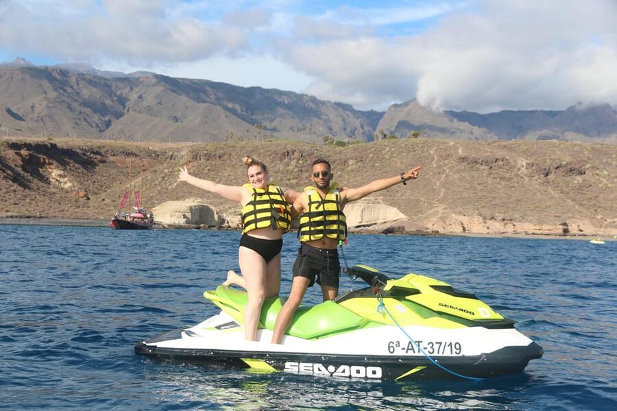 From Puerto Colon : 1 hour adrenaline JetSki tour - FAQ