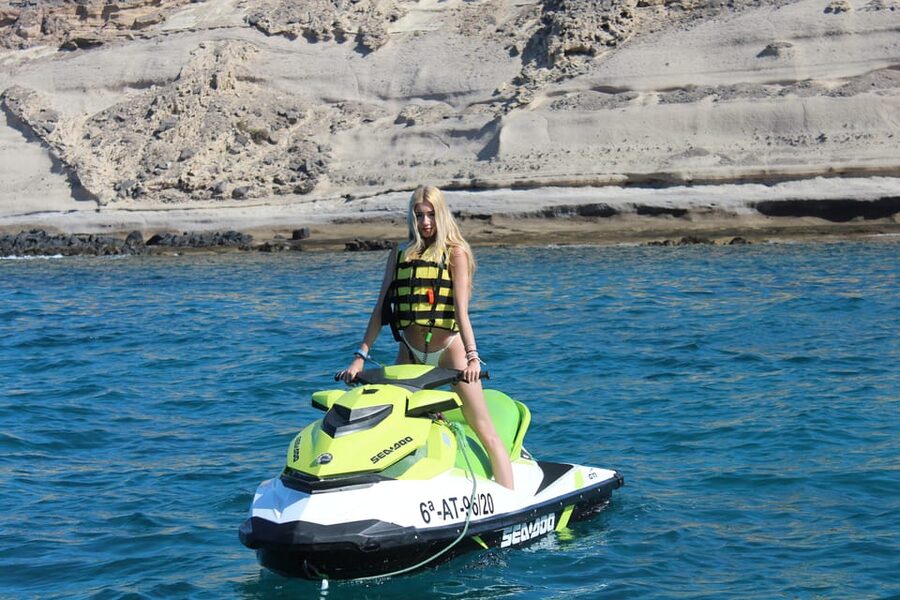 From Puerto Colon : 1 hour adrenaline JetSki tour - Guides, safety, and the overall tone