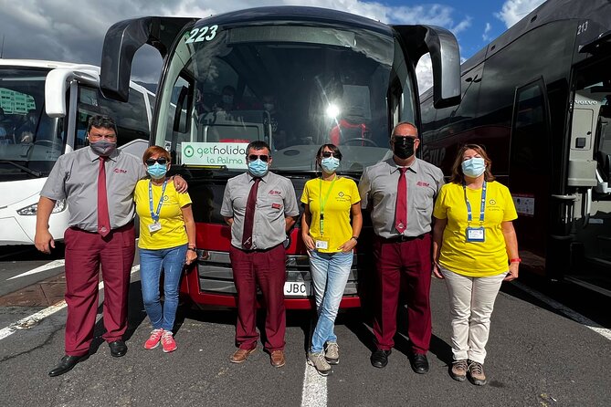 From Tenerife: Tajogaite Volcano, La Cumbrecita and Casco Antiguo - The coach ride and group size