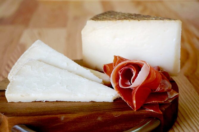 Guided Tour Montesdeoca Cheese Factory - Cheese and Wine Tasting - Key points to know before booking