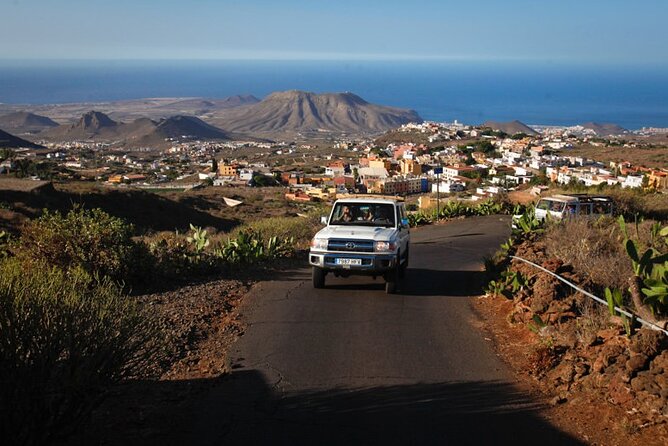 Jeep Safari at Half Day Teide - The drive into Teide National Park