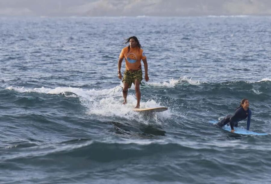 Las Américas: Inolvidable Private Surf Lesson Max 5persons - Learning in the wide Bay of Las Américas