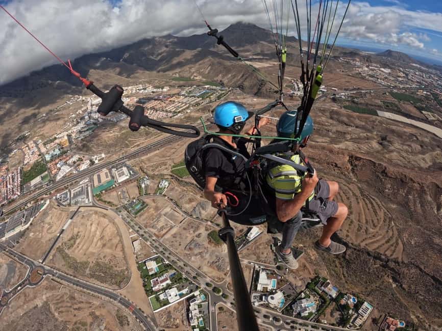 Long duration paragliding flight in Tenerife South - Taucho at 750 meters or Ifonche at 1,000 meters