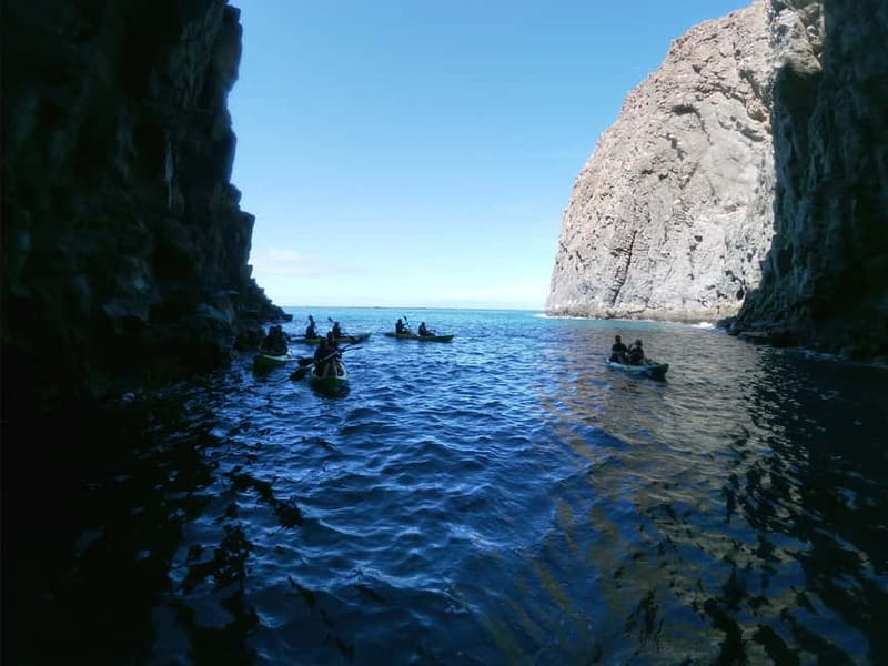 Los Cristianos: Kayak and Snorkel with Turtles and Photos - The 20-minute safety briefing on Los Cristianos Beach