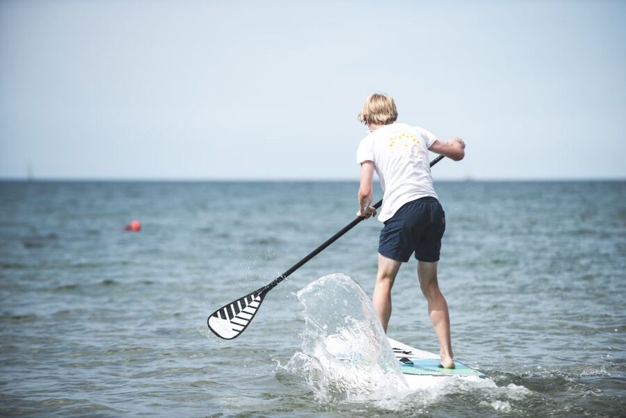 Los Cristianos: Stand Up Paddle Board Lesson - Safety and local guidance before entering the water