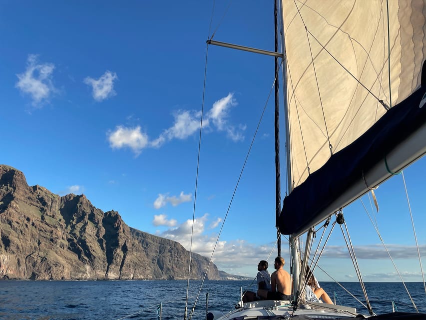 Los Gigantes: Private Sailing Tour with Swim, Drink, & Tapas - Should you book this private Los Gigantes sailing?