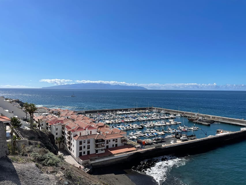 Los Gigantes: Sailing Excursion with Swimming, Drink & Tapas - Tapas, drinks, and the return sail