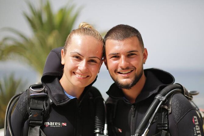 PADI Scuba Diving Courses in Tenerife: All Specialities Until Divemaster - Advanced Training to 30 Meters