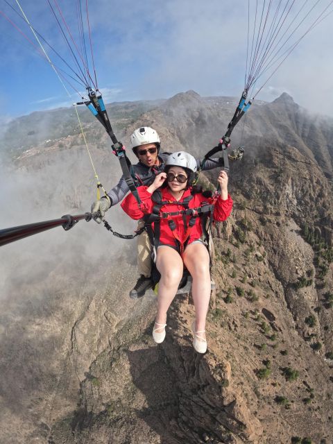 Paragliding flight with a Spanish Champion 2021/2022. - The flight: quiet air, wide views, and a pilot in control