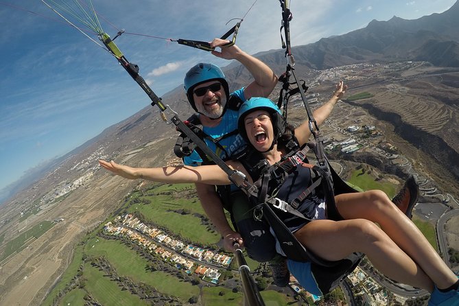 Paragliding Tandem Flight over Costa Adeje with FREE pick up!!! - First-time nerves and the role of the pilot