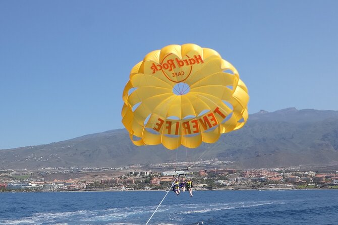 Parasailing flights on the coast of Adeje in Tenerife - How the Takeoff and Landing Feel