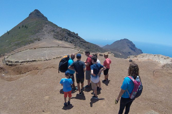 Premium Paragliding in Tenerife : Photos, videos and pickup included - What the photo and video package is worth