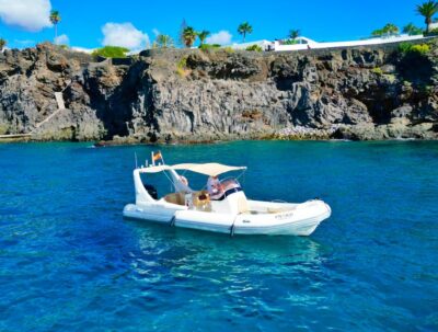 Private Boat Excursion: 2 to 6 Hours of Seaside Bliss