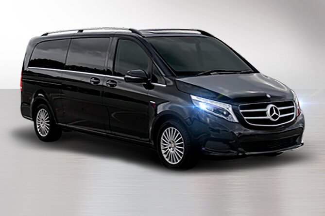 Private South Tenerife Airport Transfer to South Hotels - What the 20 to 30 minute ride is like