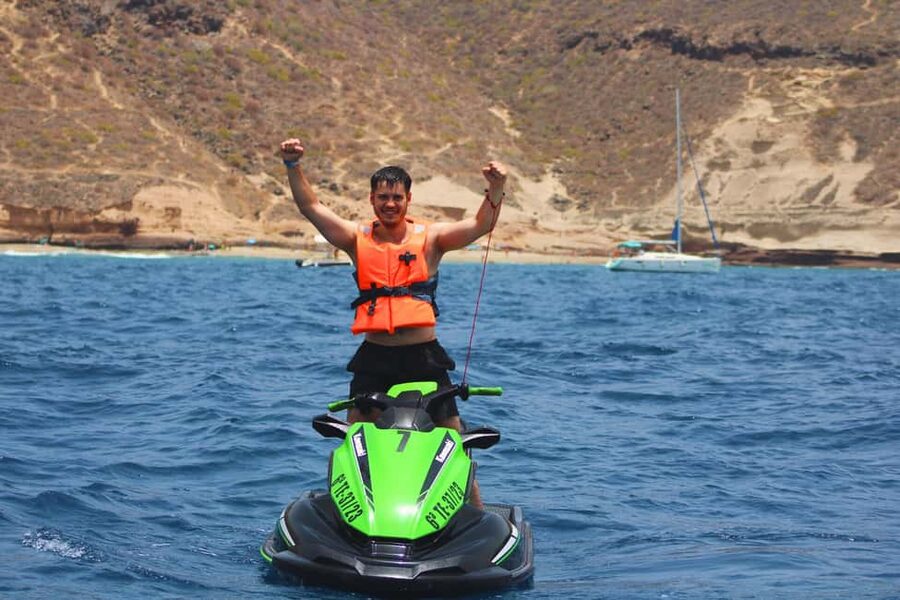 Puerto Colón: Kawasaki Jet Ski Tour Along Tenerife's Coast - Single or double jet ski?