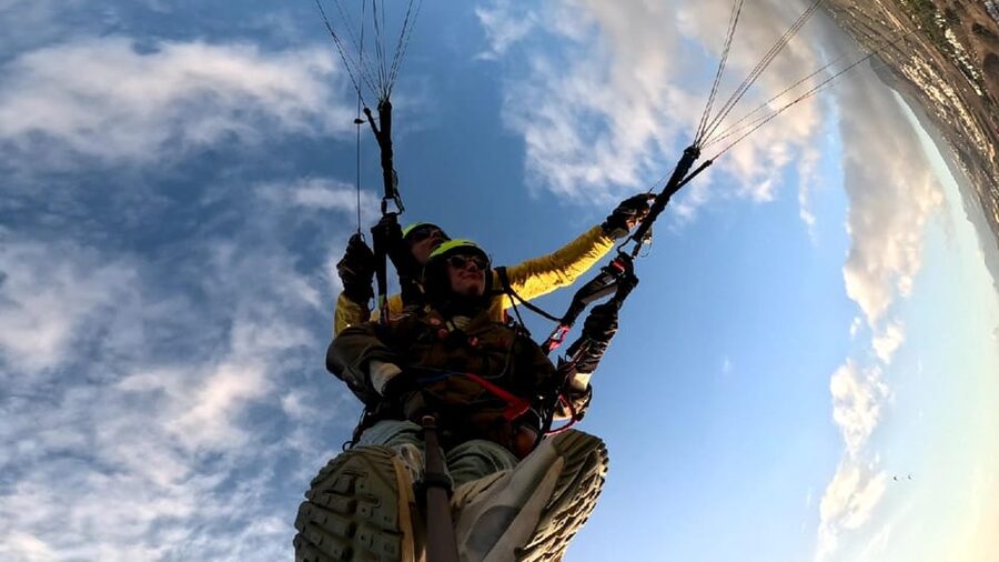 Santa Cruz de Tenerife: Acrobatic Paragliding Flight - What the acrobatic section feels like