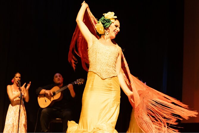 Spanish Flamenco Show in Puerto de la Cruz - What happens inside Teatro Timanfaya