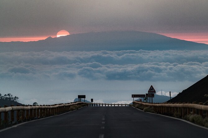 Sunset & Stargazing Experience From Teide - Cold weather is not a minor detail