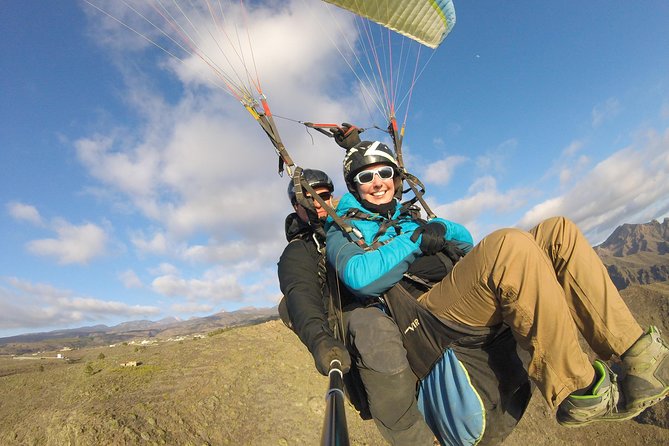 Tandem Paragliding Flight over Tenerife - Clothing, cameras, and practical preparation