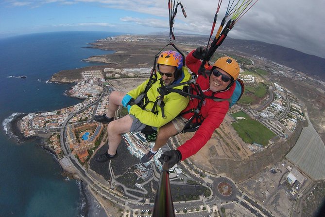 Tandem paragliding in Tenerife - Who will enjoy this Tenerife flight most