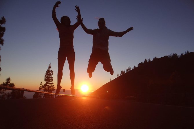 TEIDE NIGHT, Stargazing Bus Tour, Meal & Drinks included! - Dinner in the mountain air