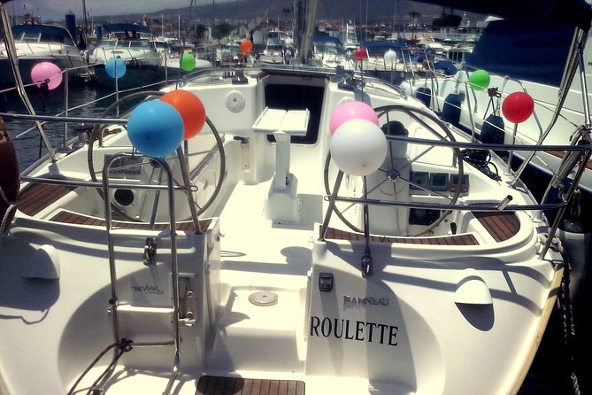 Tenerife 3-Hour Discover Whales and Dolphins - Setting out from Puerto Colón on the Roulette