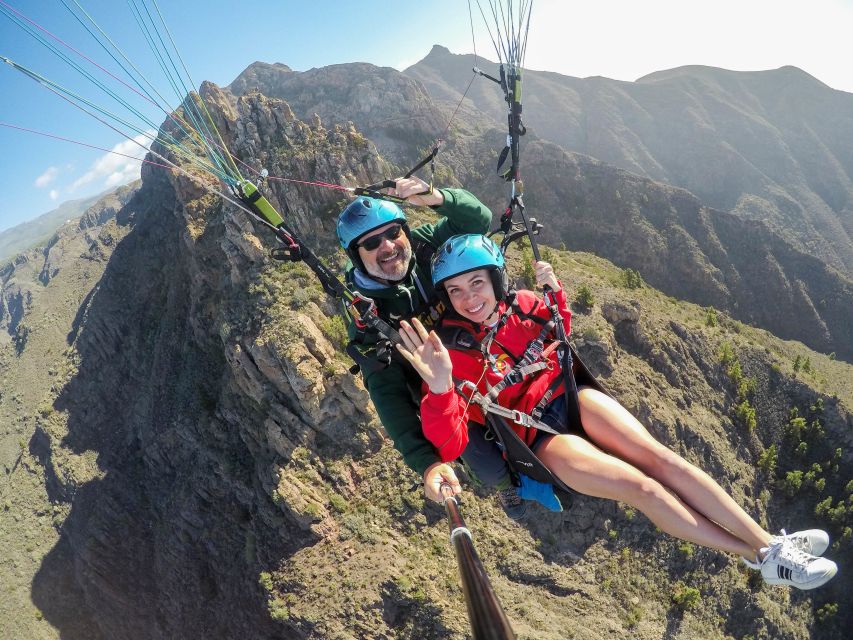 Tenerife: Acrobatic Paragliding Tandem Flight - A calm takeoff before the Tenerife thrills