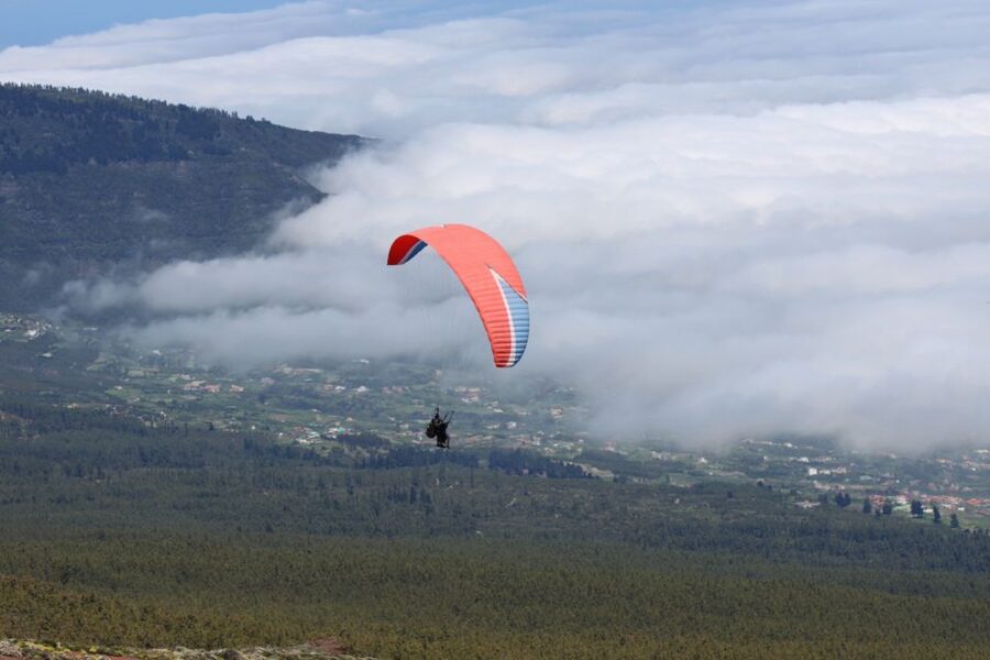Tenerife: Acrobatic Paragliding Tandem Flight - Landing at Playa de la Enramada