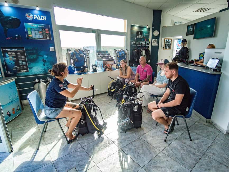 Tenerife: Beginner Scuba Diving Experience with Pickup - Timing your session around flights