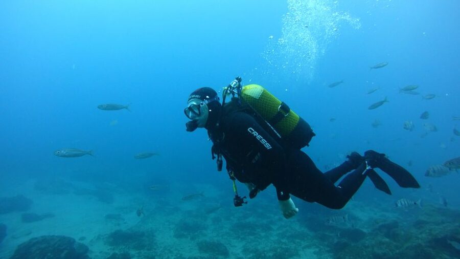 Tenerife: Discover Scuba Diving with Free Photos - The briefing: simple lessons before the water