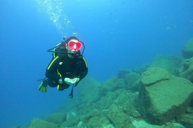 Tenerife First Time Scuba Dive – Turtle Habitat, Small Groups - Getting fitted with a wetsuit and full equipment
