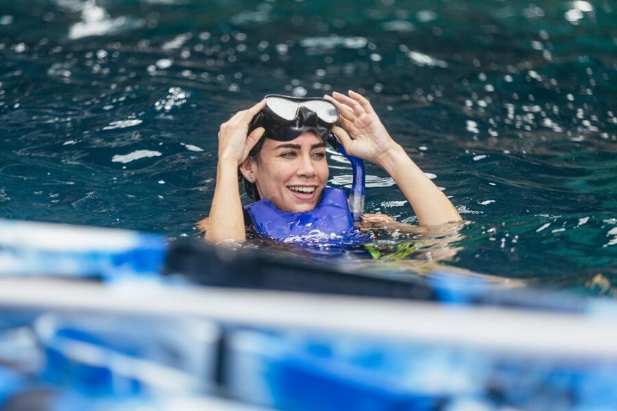 Tenerife: Kayak Safari and Sea Turtle Snorkeling with Photos - The sea cave and the first wildlife search