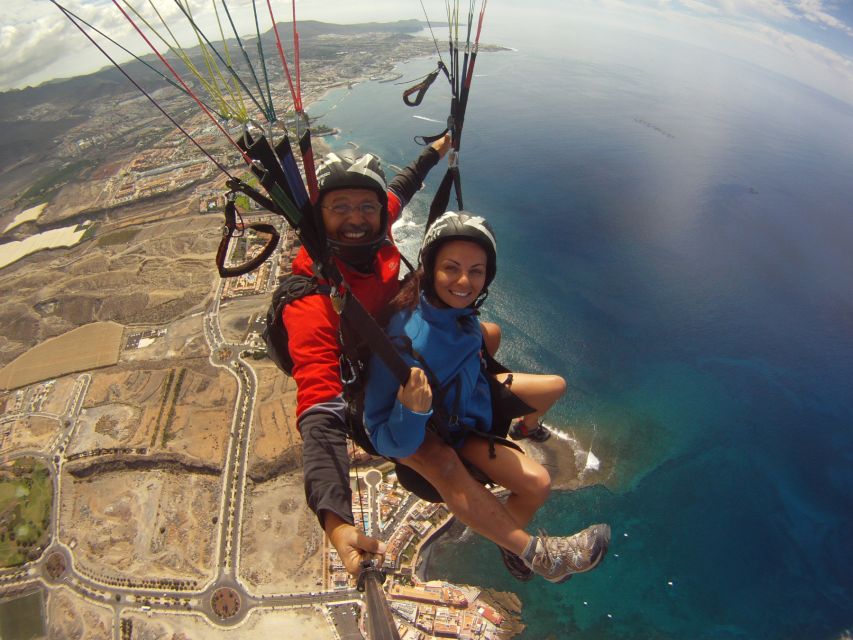 Tenerife: Paragliding Flight - The safety briefing and the first steps