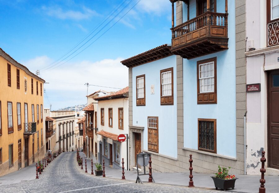 Tenerife: Private Day Tour of the Island with Hotel Pickup - Icod de los Vinos and the thousand-year-old Drago