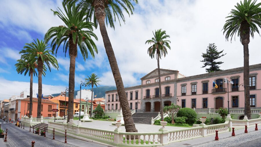 Tenerife: Private Day Tour of the Island with Hotel Pickup - Garachico, cobbled streets, and natural pools