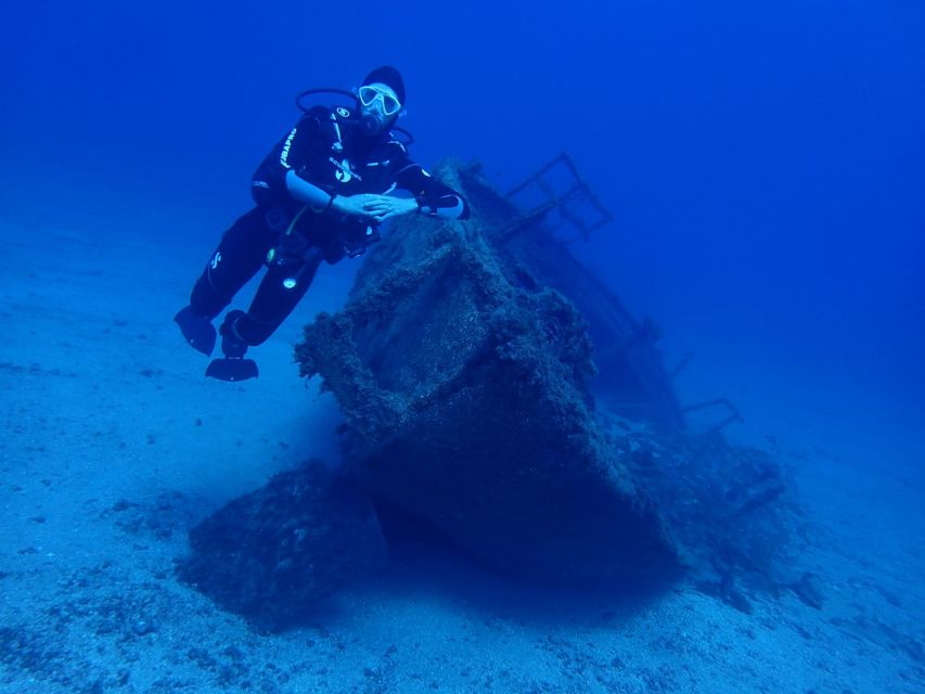 Tenerife : Private Dive for Beginners from a Boat - Taking the boat to the first-time site
