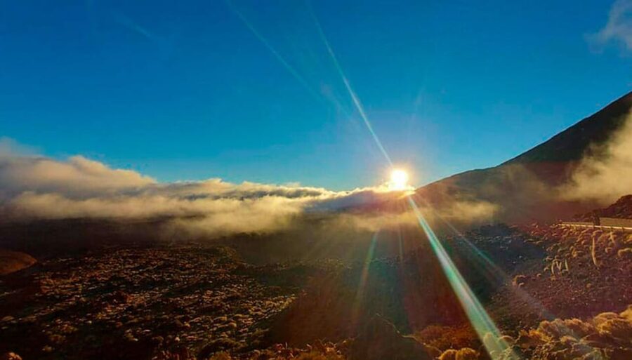 Tenerife: Sunset Night Tour and Stargazing at Teide + Dinner - From the coast to Teide’s volcanic heights
