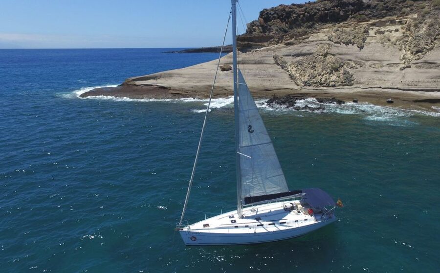 Tenerife: Whale and Dolphin Watching Tour by Sailboat - Setting out from Puerto Colón