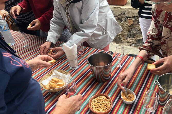 Tour Visiting banana plantation and winery in Tenerife - Why the winery sequence deserves a question
