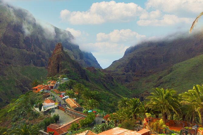 Volcano Teide - Masca ravine. Guided Tour from Puerto de la Cruz - Tenerife - Los Roques de García and the famous viewpoint